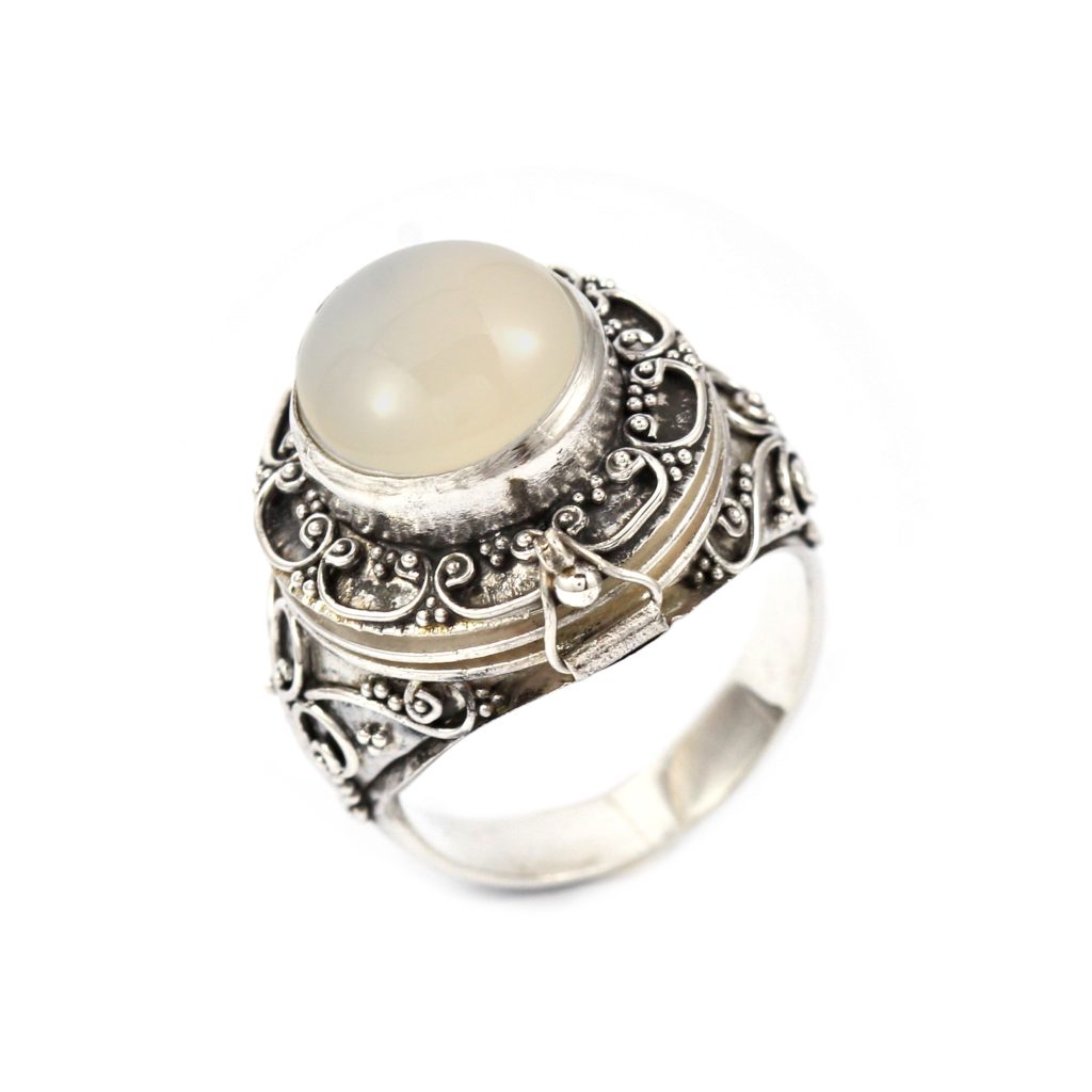 Cincin Perak Bali Unik Ukiran Permata (Poison Ring) R327