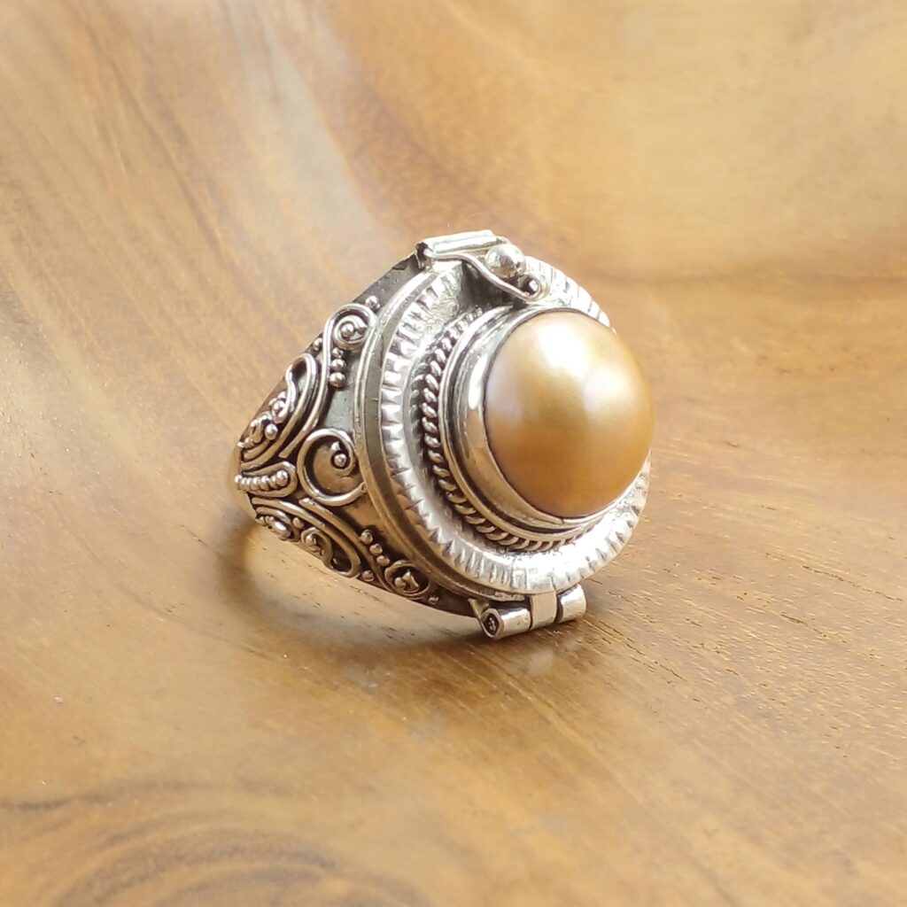Cincin Perak Bali Unik Ukiran Mutiara (Poison Ring) R328