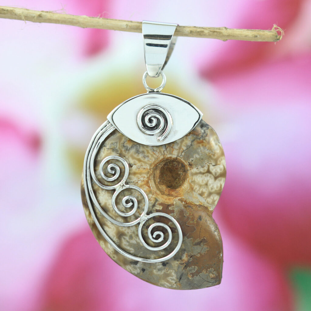 Liontin Ammonite Perak Asli Bali P217