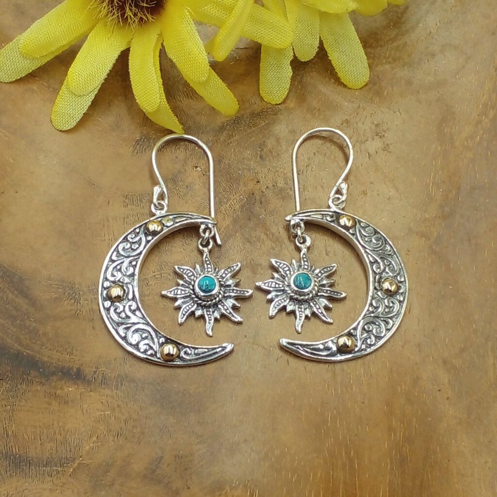 anting bulan matahari