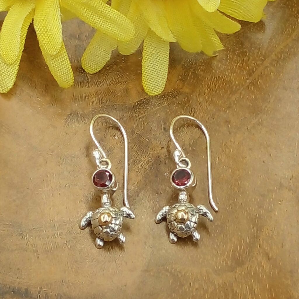 Anting Perak Penyu Permata