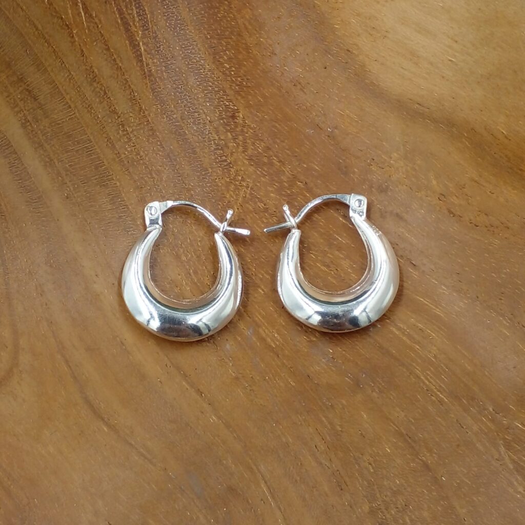 anting tusuk hoop