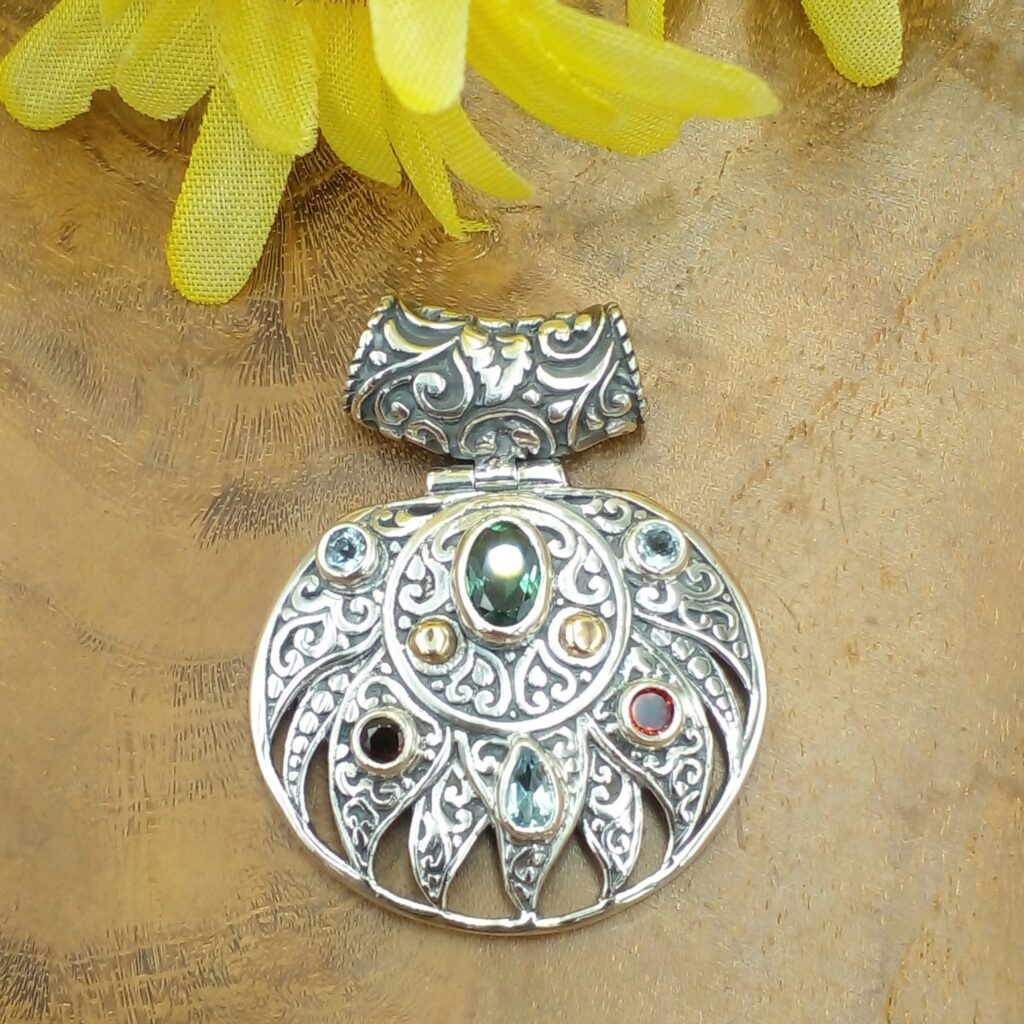Liontin Perak Bali Cantik
