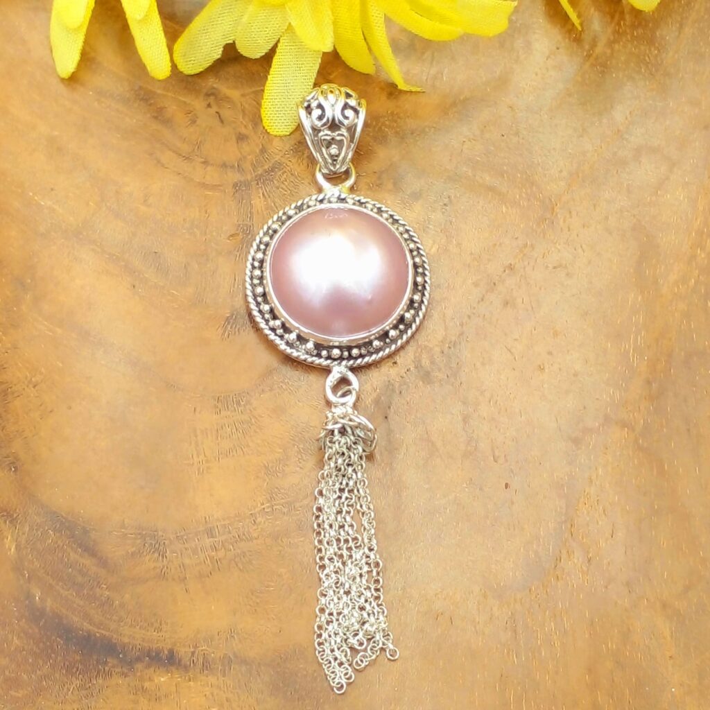 Liontin Mutiara Cantik Bali