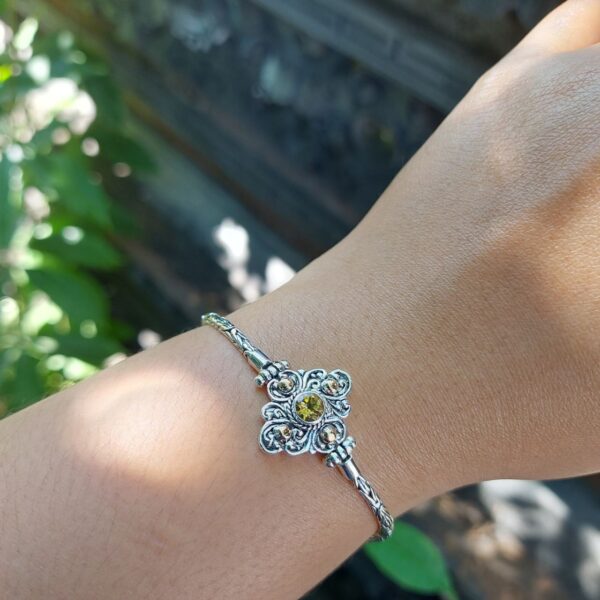 Gelang Perak Wajik Ukir dengan Permata dan Emas B573