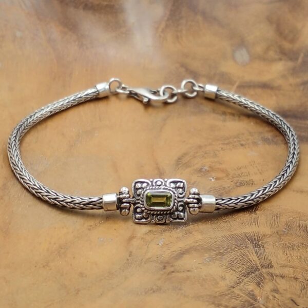 Gelang Rantai Perak Ukiran Rectangle dengan Permata B704