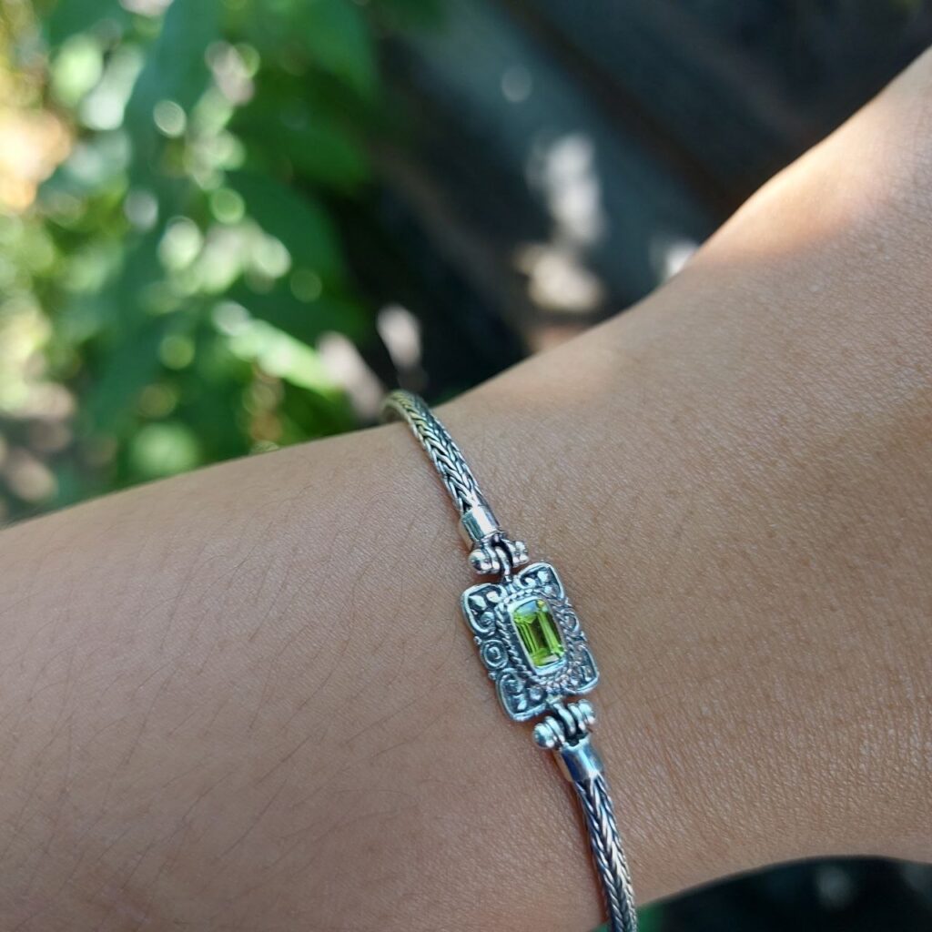 Gelang Rantai Perak Ukiran Rectangle dengan Permata B704