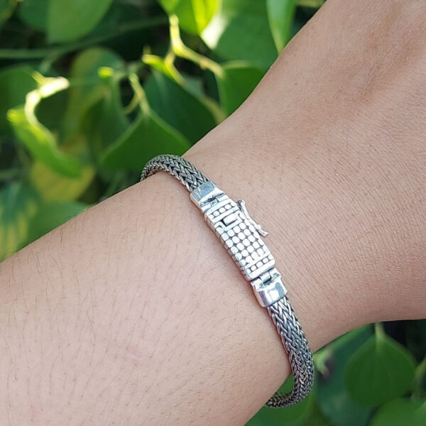 Gelang Perak Rantai Anyam Sumbu Kompor Pipih B709