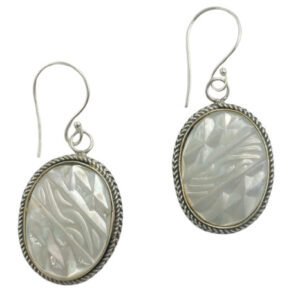 Anting Perak Mother of Pearl Oval Ukir E1568