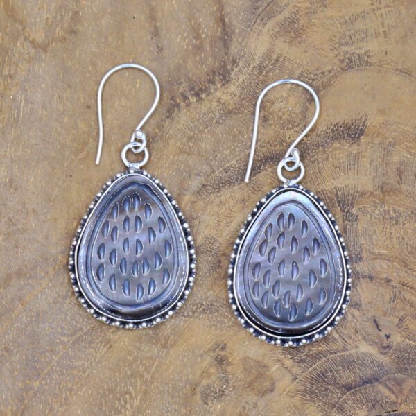 Anting Perak Kerang Tetes Unik E1607