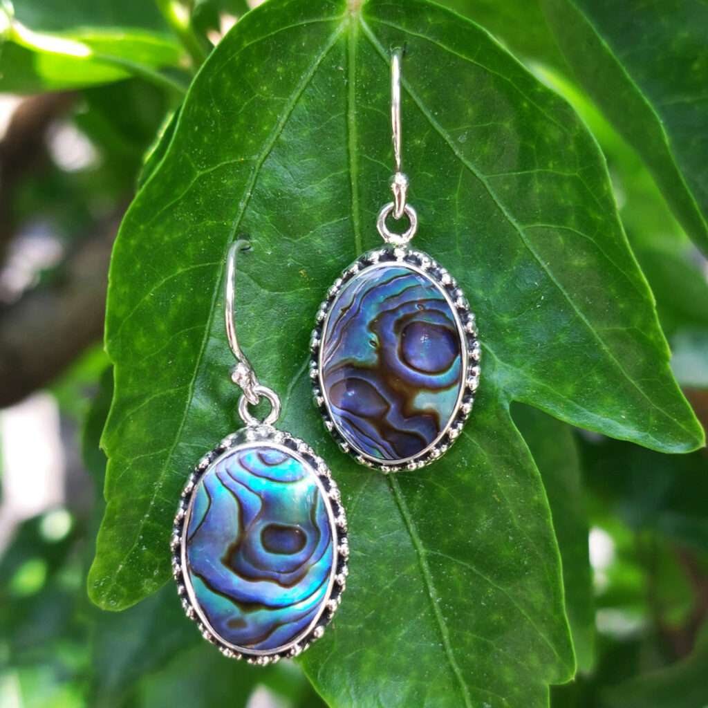 Anting Perak Kerang Oval Jawan Sari (Shell Earrings) E1855