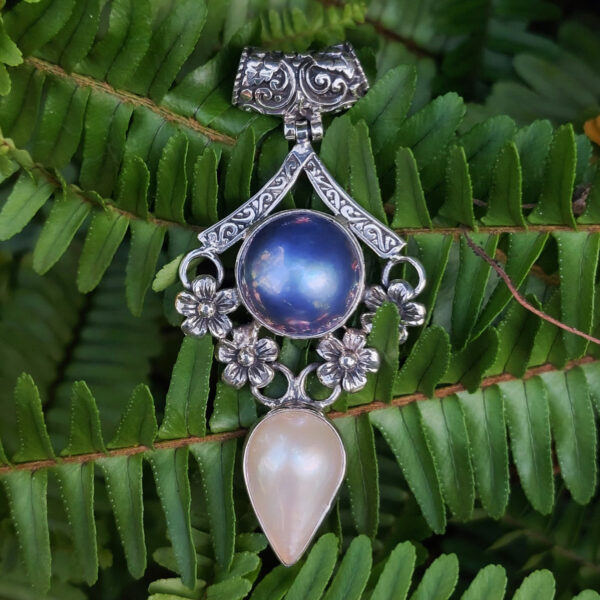 Liontin Perak Bunga Mutiara Mabe Ganda P652