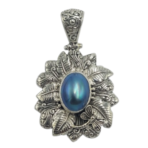 Liontin Perak Daun Mutiara Mabe Oval P671