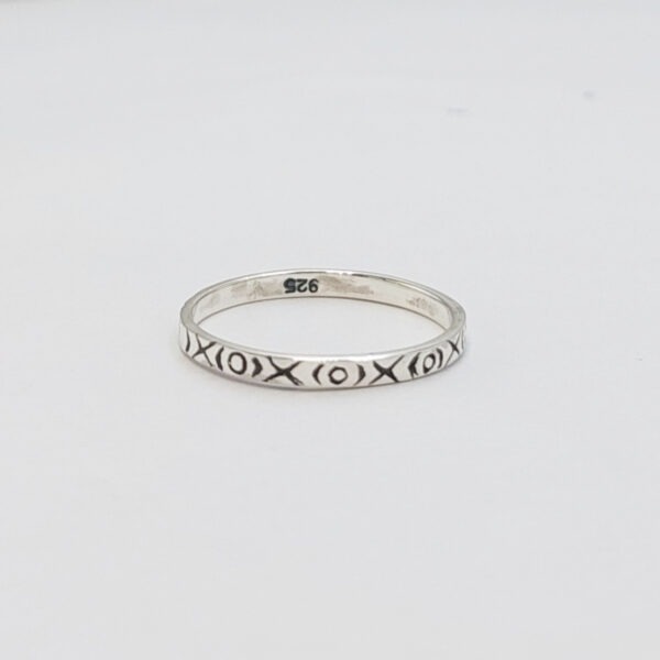 Cincin Perak Motif XOXO R692