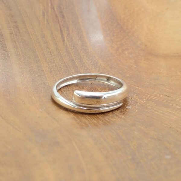 Cincin Perak Asimetris Plain R694