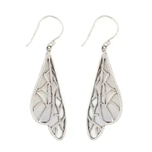 anting kerang Bali