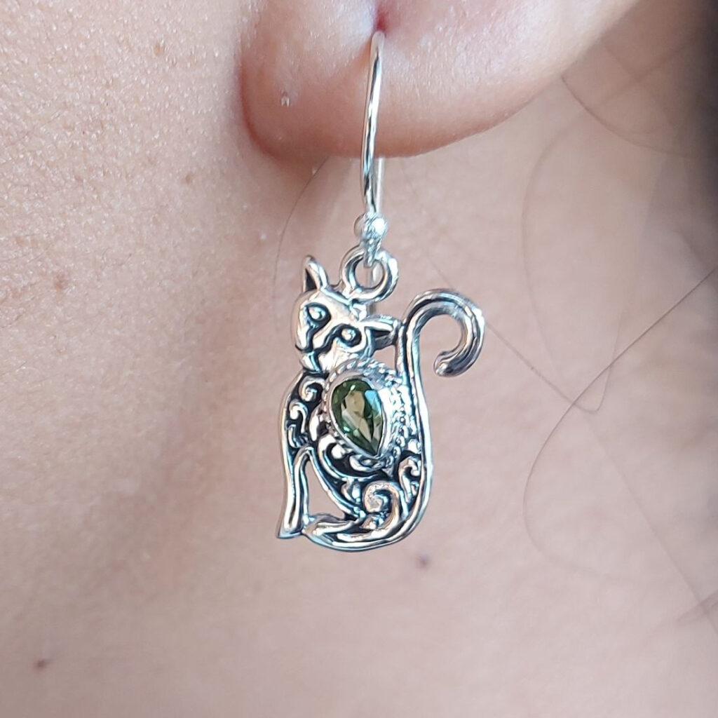 Anting Kucing Perak Permata E1834