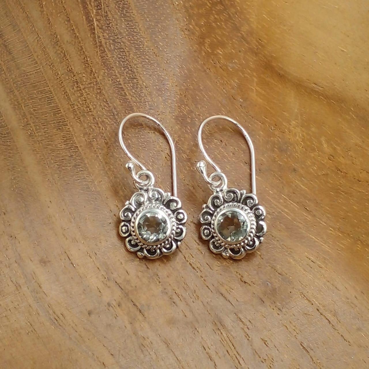 Anting Perak Bulat Bunga Permata E1841 - Gambar 3