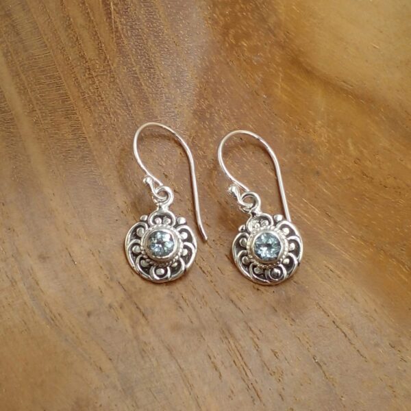 Anting Perak Bulat Ukir Permata E1842
