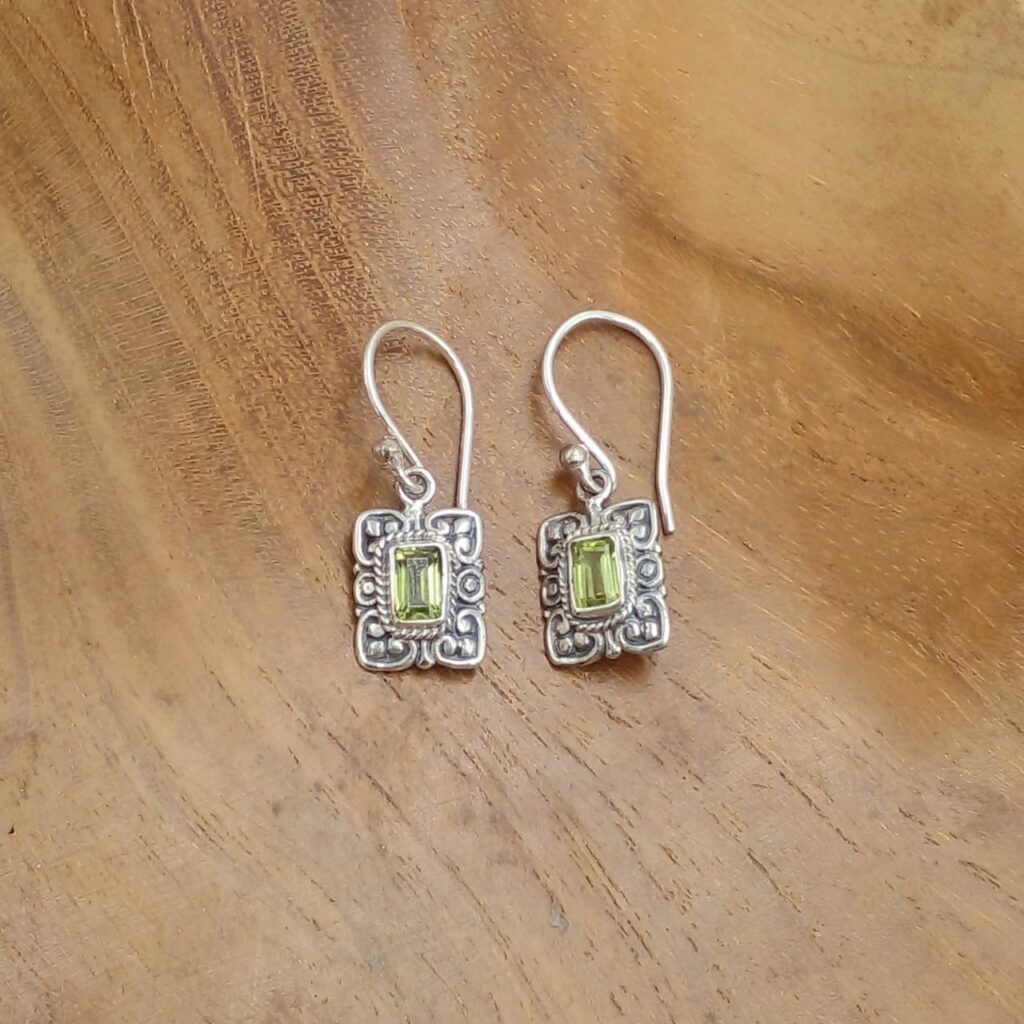 Anting Perak Rectangle Permata E1868