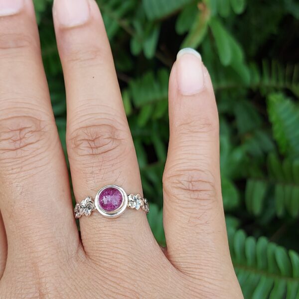 cincin perak wanita elegan