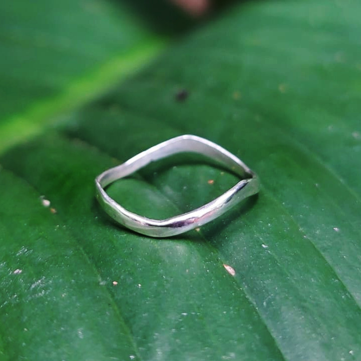 Cincin Perak Motif Gelombang (Wavy) R705 - Gambar 4