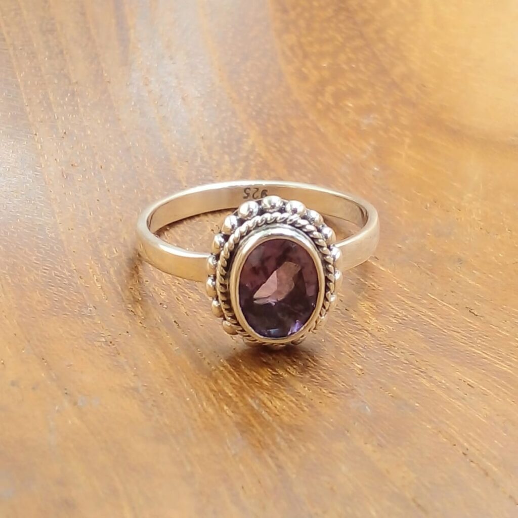 cincin perak wanita mewah