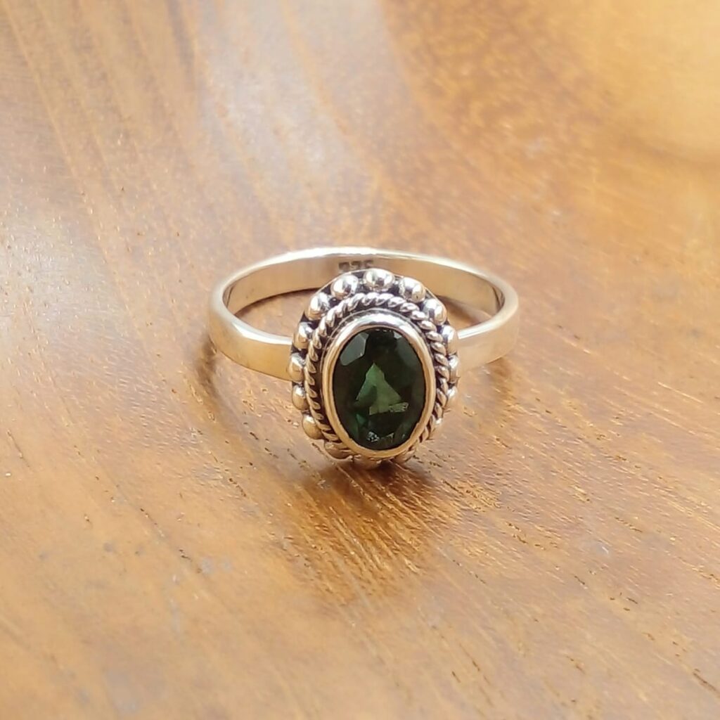 cincin perak wanita mewah