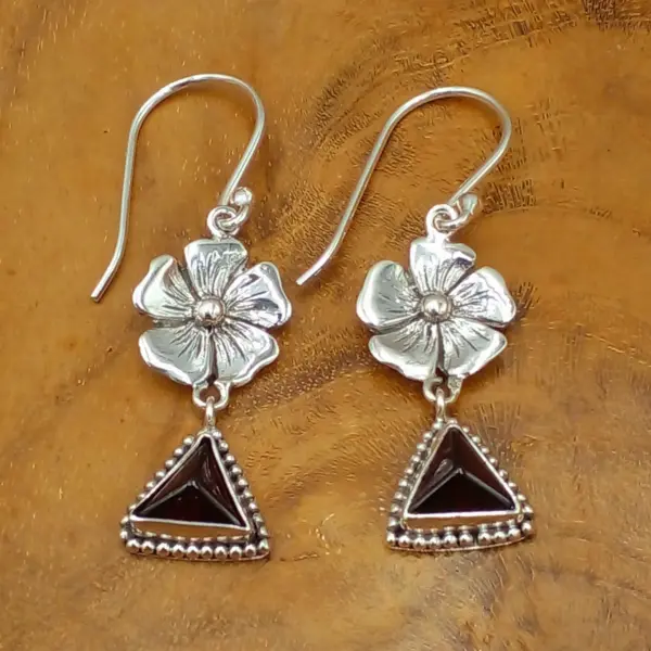 Anting Perak Bunga Hibiscus Permata E1632