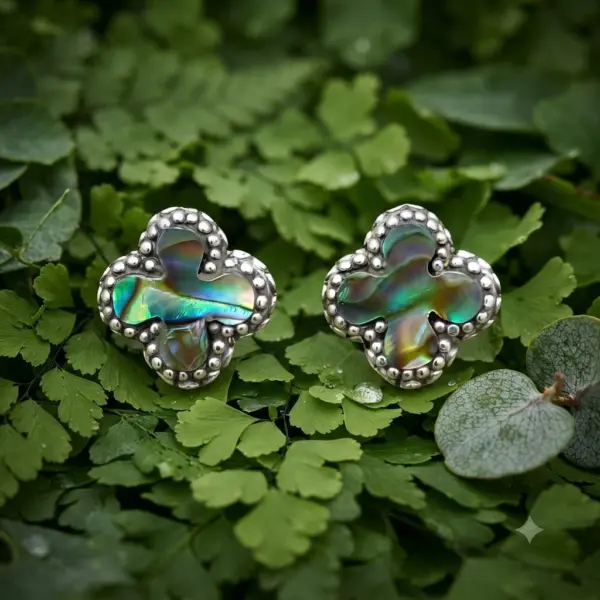Anting Kerang Bali Perak Asli (Abalone Clover Studs) E1627