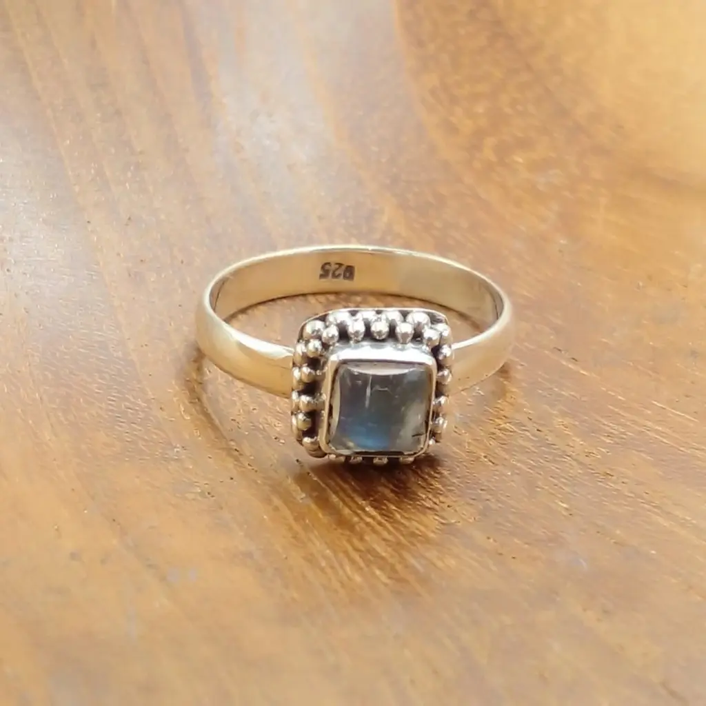Cincin Perak 925 Moonstone Asli R736
