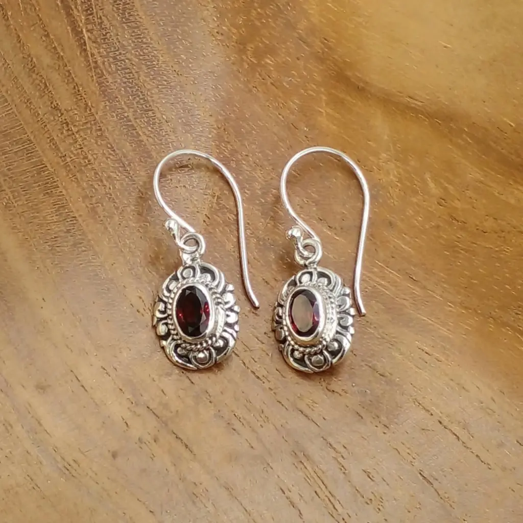 Anting Perak Bali Ukiran Permata Asli E1828