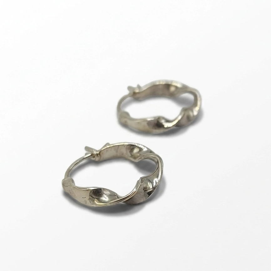 Anting Hoop Perak Asli (Hoop Twist Earrings) E1830S
