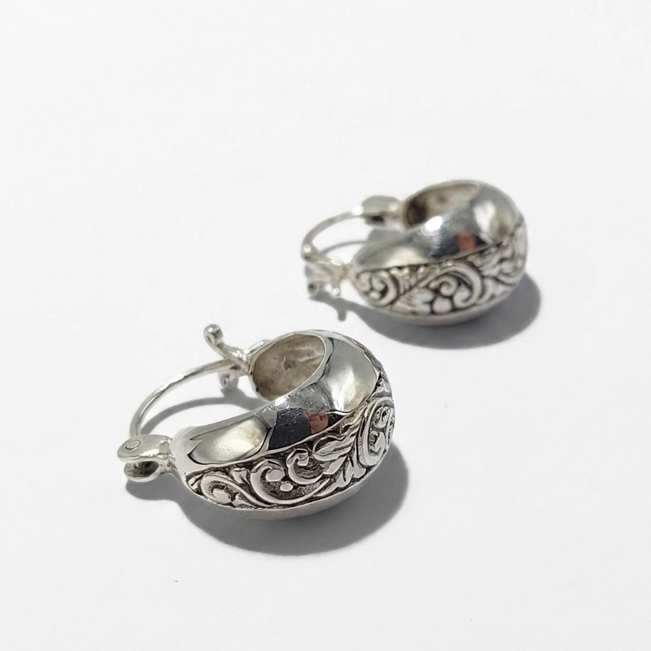 Anting Hoop Perak Ukir Asli Bali E1845