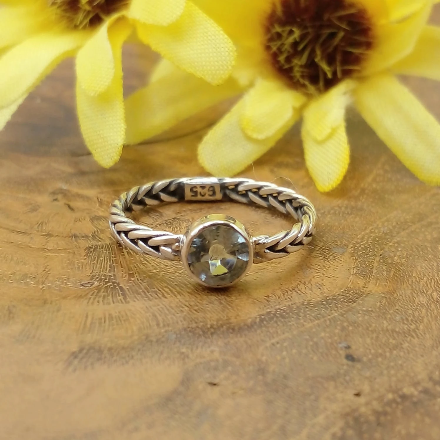 Cincin Perak Bali Motif Kepang dengan Permata R633 - Gambar 4