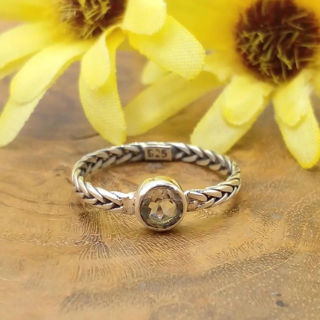 Cincin Perak Bali Motif Kepang dengan Permata R633