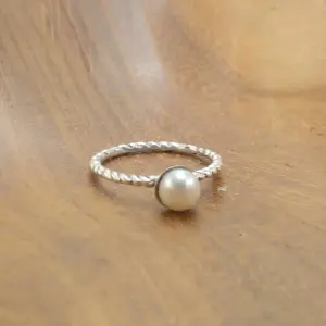 Cincin Perak 925 Wanita Mutiara (Twist) R684 - Gambar 4