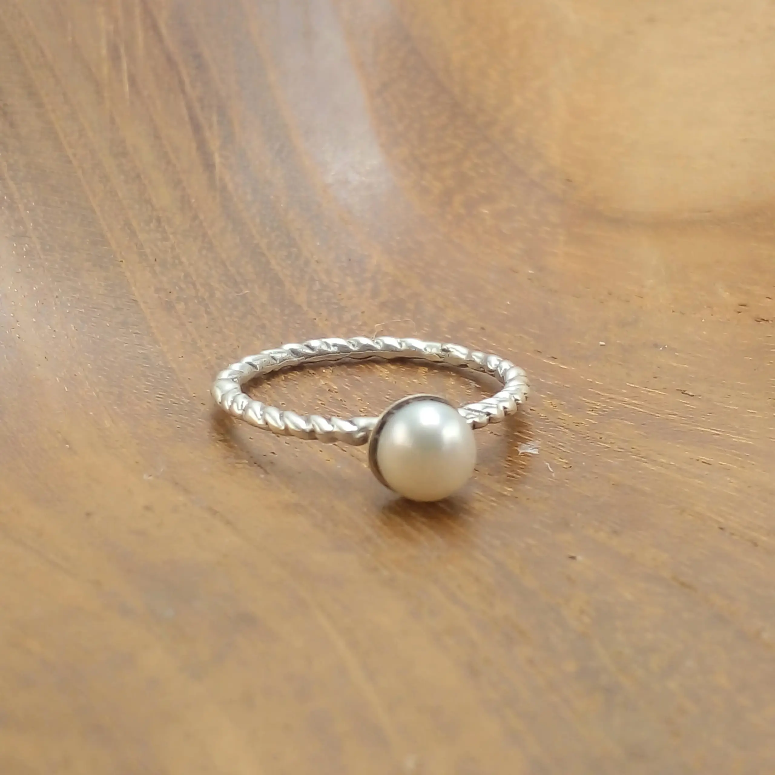 Cincin Perak 925 Wanita Mutiara (Twist) R684 - Gambar 4