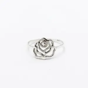 cincin bunga mawar perak