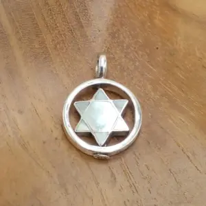 Liontin Bintang Daud Perak 925 Kombinasi Kerang Asli (Spinning Pendant) L597 - Gambar 3