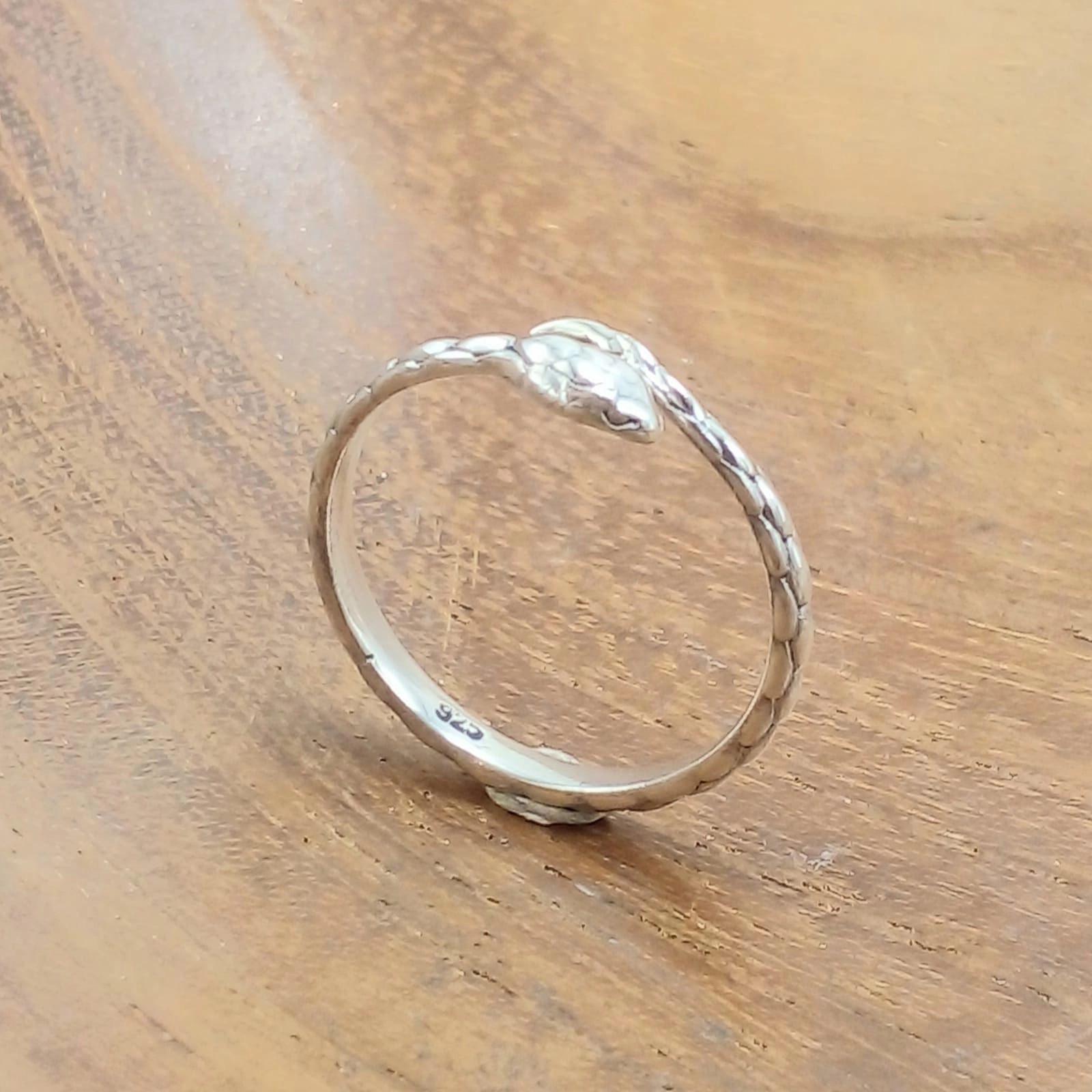 Cincin Perak Ular Kecil Asli Bali R786 - Gambar 3