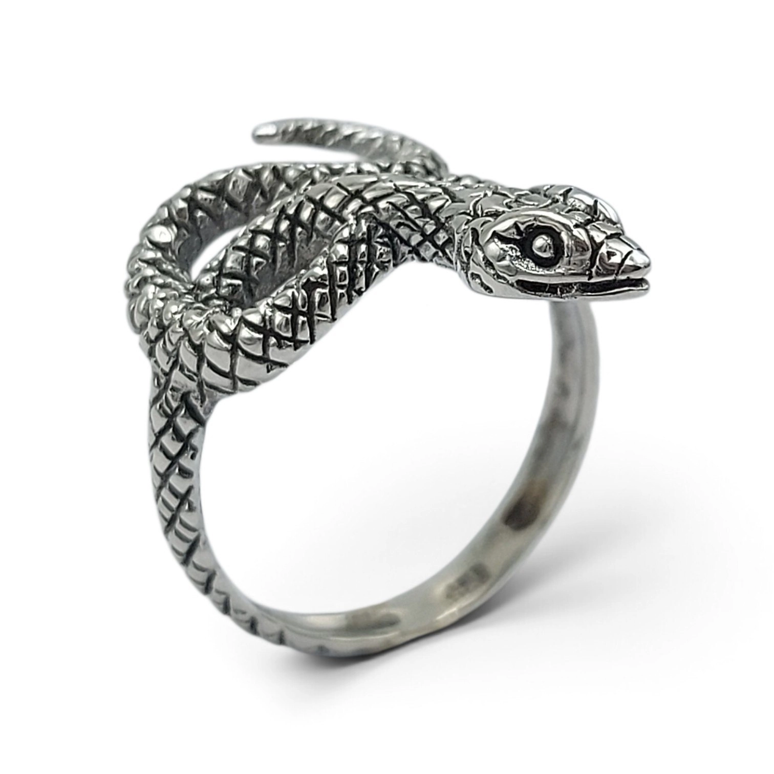 Cincin Perak Ular
